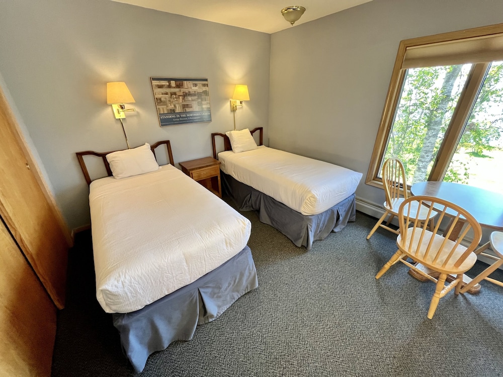 Thomsonite Beach Inn - photo 36