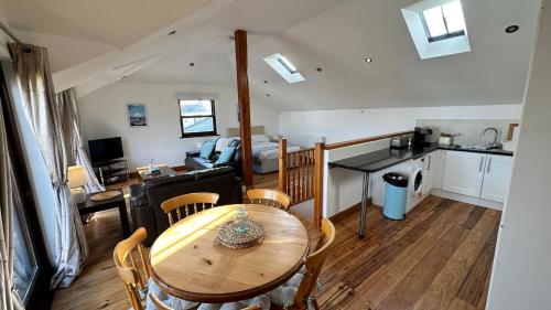 Sea View Cottage Stunning House Overlooking Penzance Harbour 109 — 4-Star Luxury Hotel in Penzance, United Kingdom