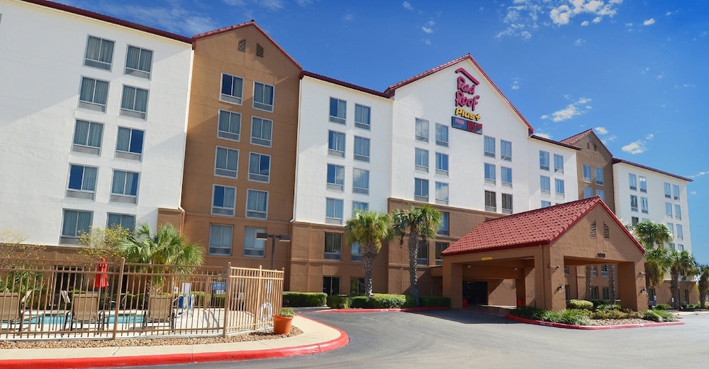 Red Roof Inn PLUS San Antonio Downtown Riverwalk - photo 30