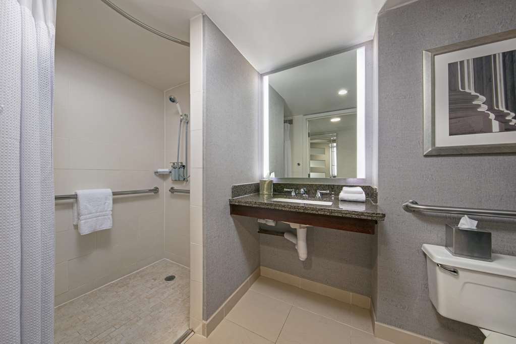 Sonesta Charlotte Lower South End - photo 18