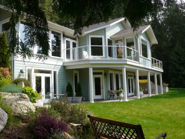 Discovery Place Retreat in Vancouver, Canada