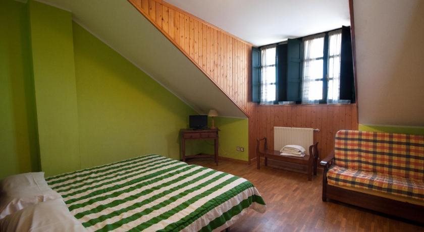 Las Chimeneas — carbon neutral stay, Llanes