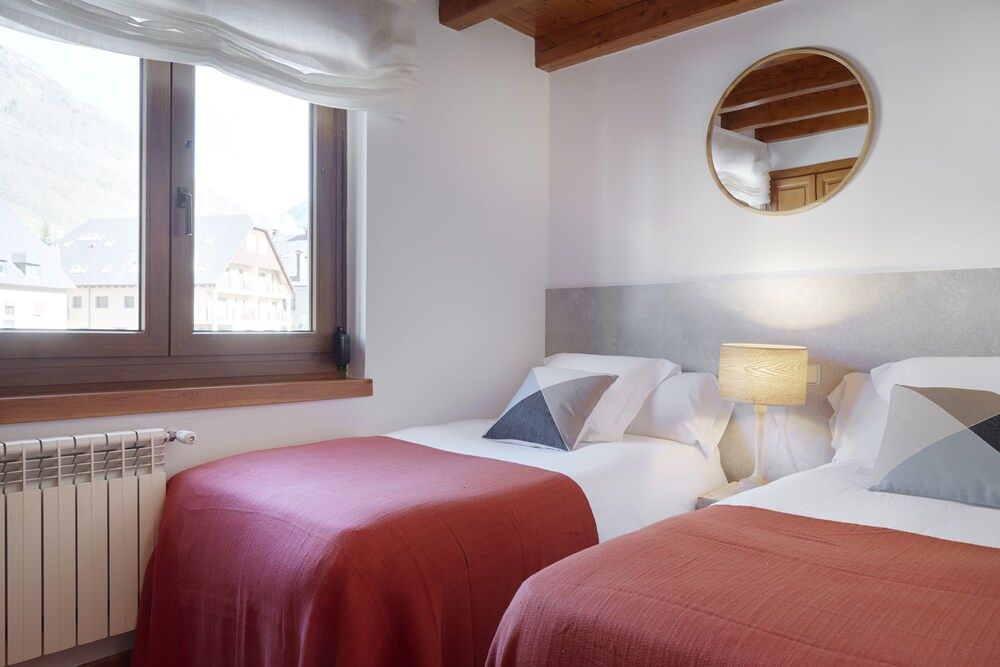 Ribaeta by FeelFree Rentals — 4-Star Luxury Hotel in Vielha, Spain