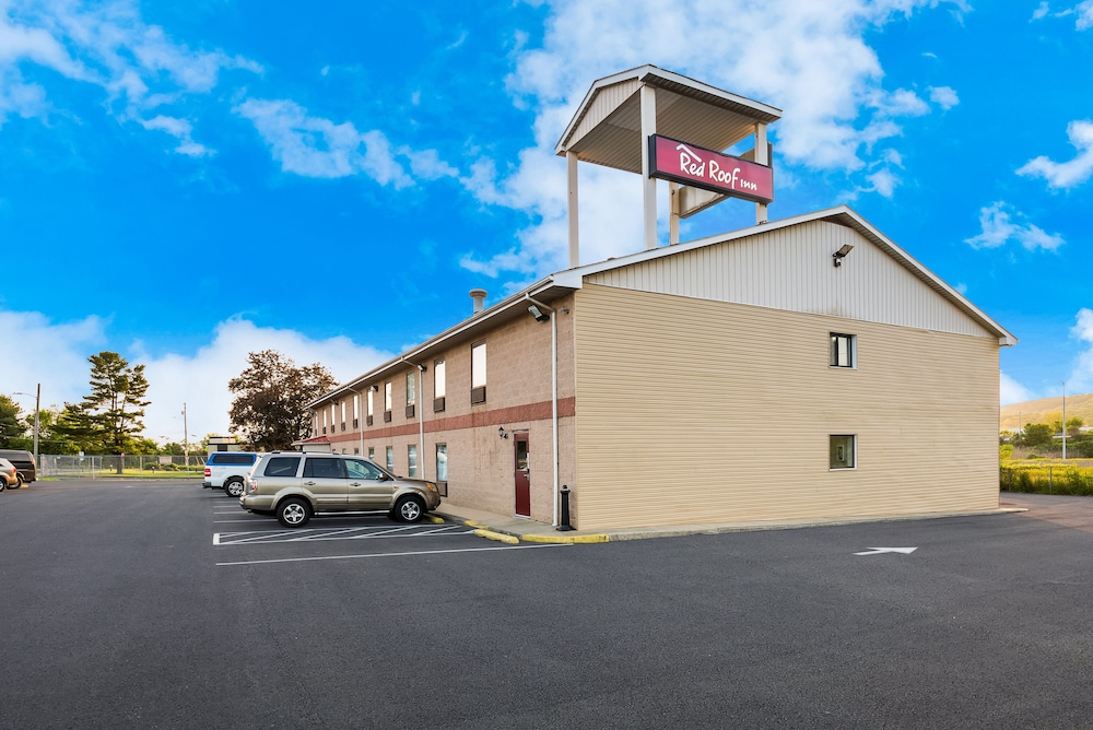 Red Roof Inn Allentown South - photo 41