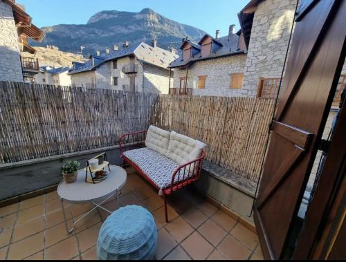 Check In Casas El Rincon in Benasque, Spain