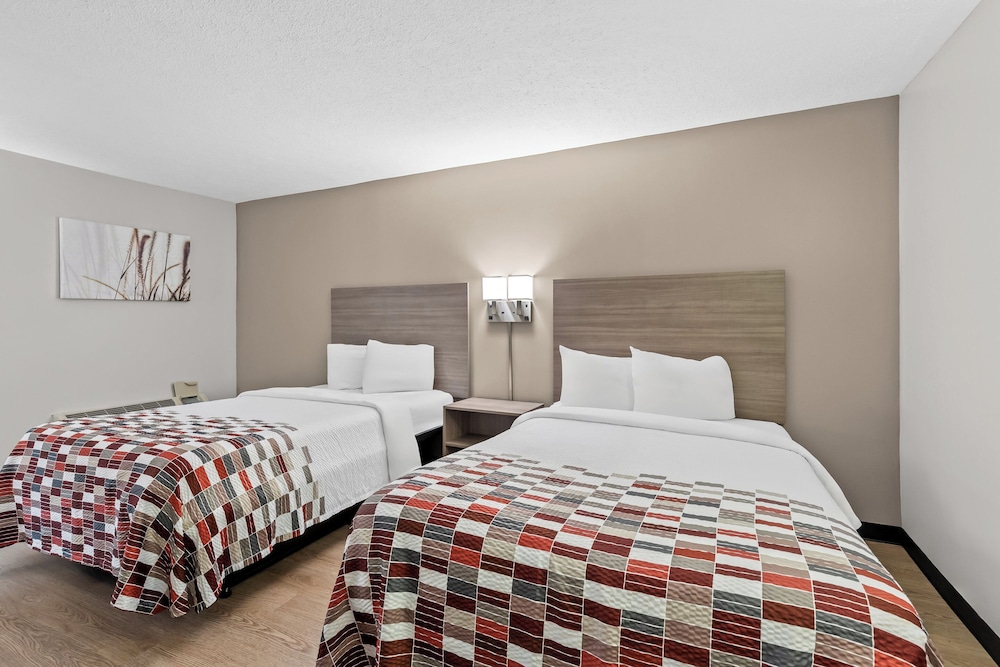 Red Roof Inn Cambridge OH - photo 5