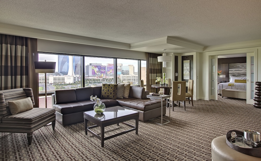Golden Nugget - photo 17
