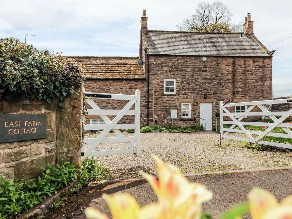 East Farmhouse Cottage — 4-Star Luxury Hotel in Hexham, United Kingdom