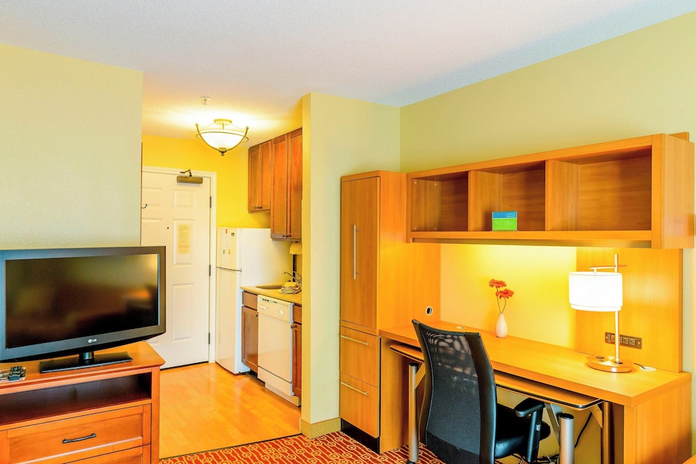 TownePlace Suites Bowie Town Center - photo 6