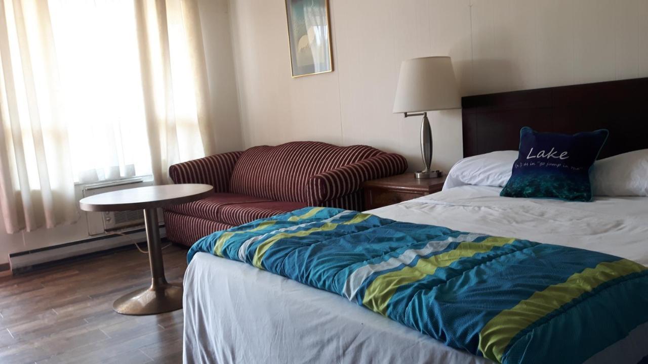 All Tucked Inn - last minute hotel in Midland