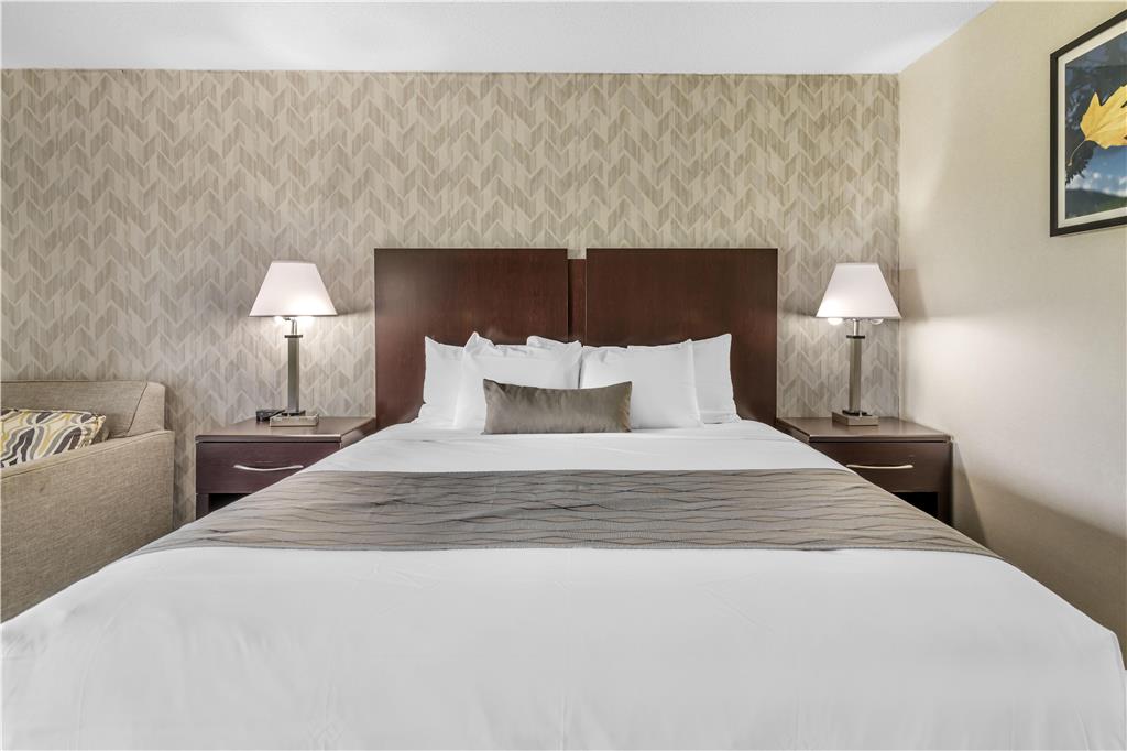 Best Western Plus Keene Hotel - photo 69