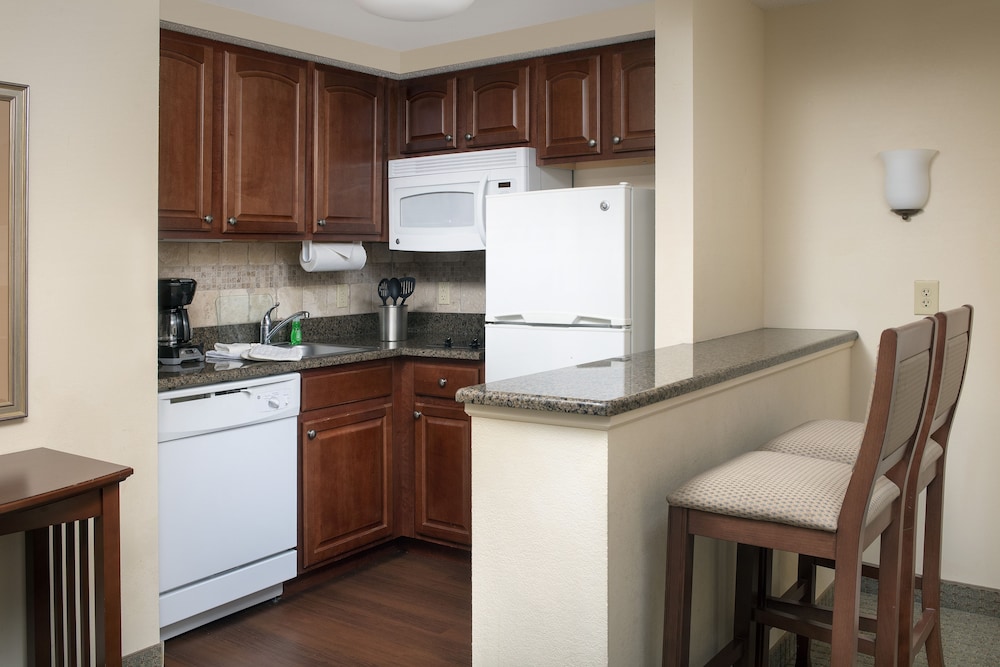 Staybridge Suites North Brunswick by IHG - photo 18