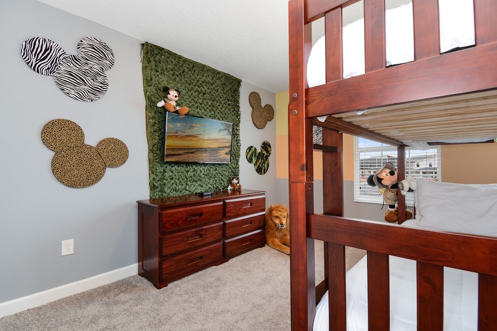 Four Bedrooms w Pool Townhome 4841 - photo 24