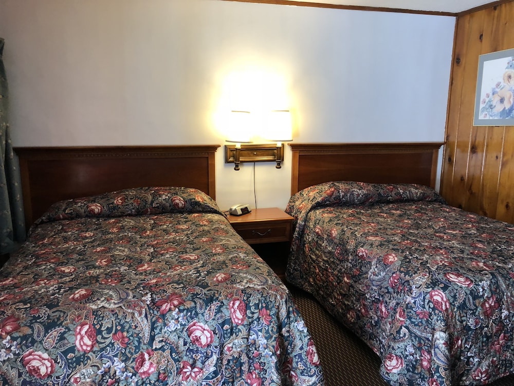 Sun 'N Snow Hotel - photo 23