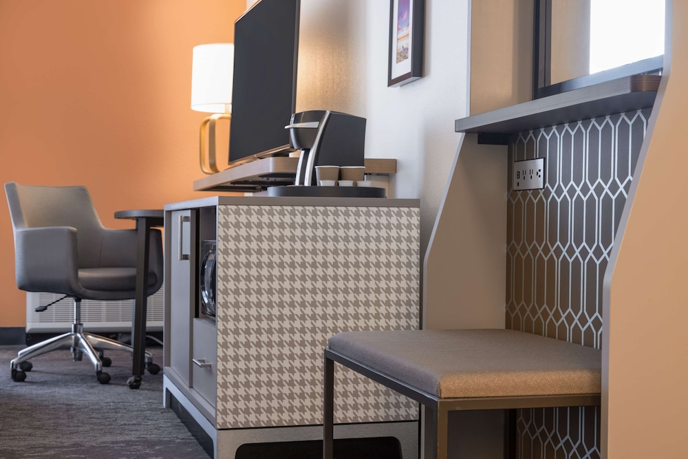 DoubleTree by Hilton Fort Worth South Hotel & Conference Center - photo 18