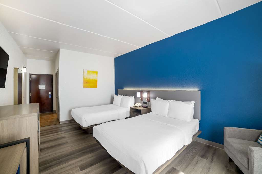 Comfort Inn Asheville Airport - photo 3