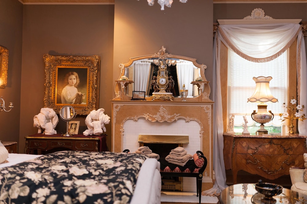 South Broadway Manor - photo 8