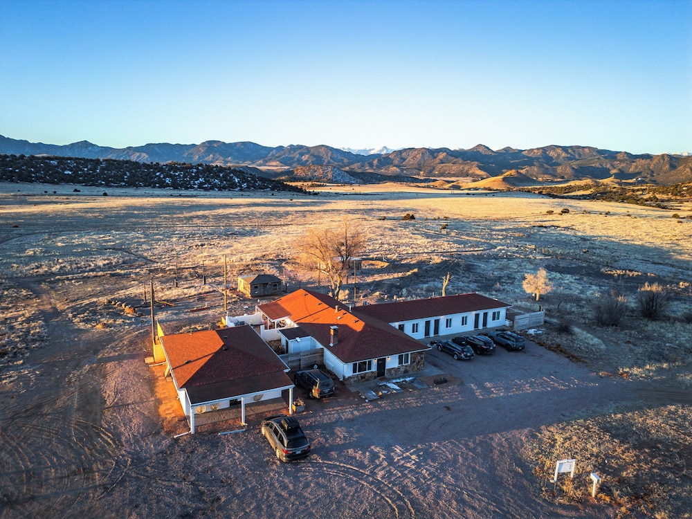Little Canyon Inn - photo 42