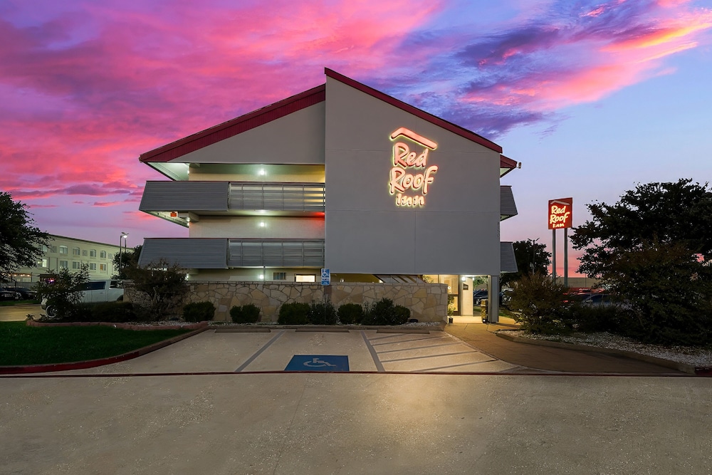 Red Roof Inn Dallas DFW Airport North in Irving, United States