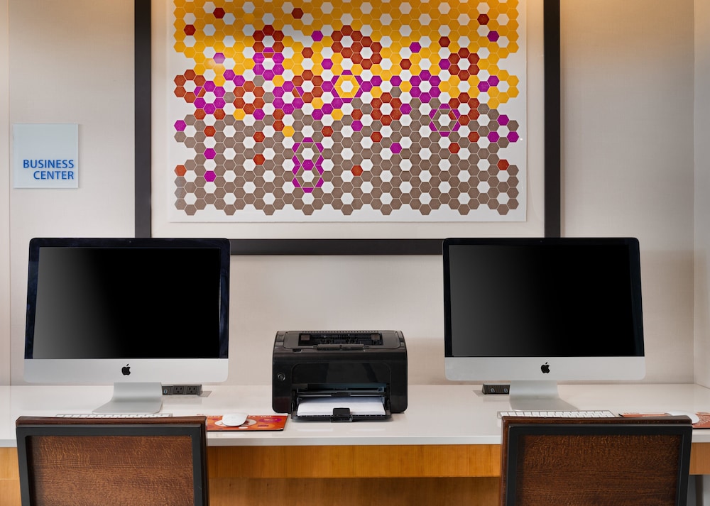 Holiday Inn Express & Suites Olive Branch by IHG - photo 19