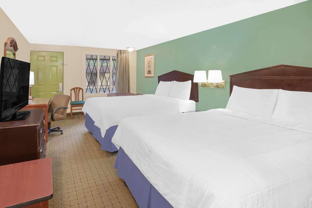 Knights Inn Battle Creek - photo 8