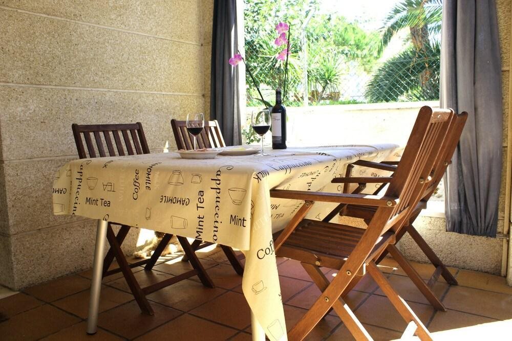 Paradise Inn — Castelldefels — photo 2