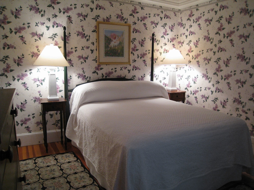 The Colony Hotel - photo 4