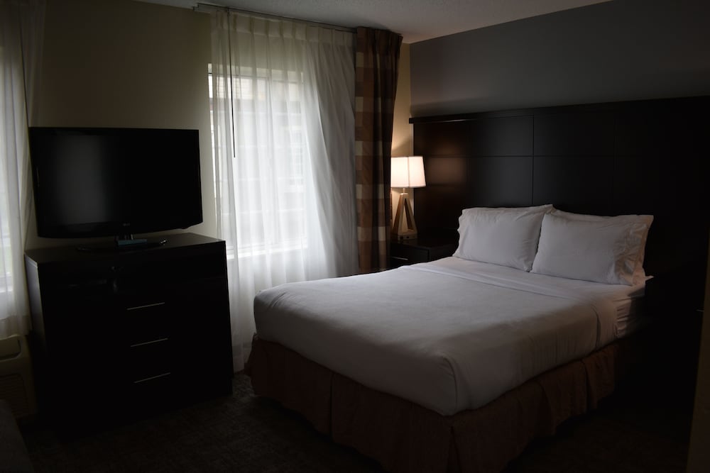 Staybridge Suites Cranbury by IHG - photo 31