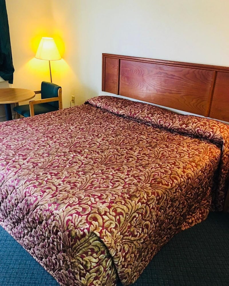 Rest Inn Motel - photo 14