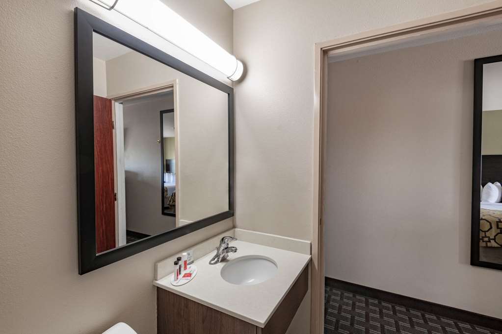 Baymont by Wyndham Farmington - photo 15