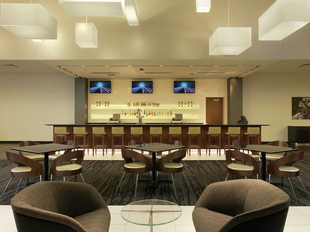 Doubletree by Hilton Cedar Rapids Convention Complex - photo 41