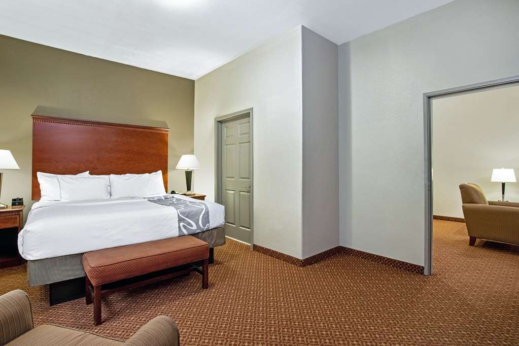 La Quinta Inn & Suites by Wyndham Fairfield TX - photo 43