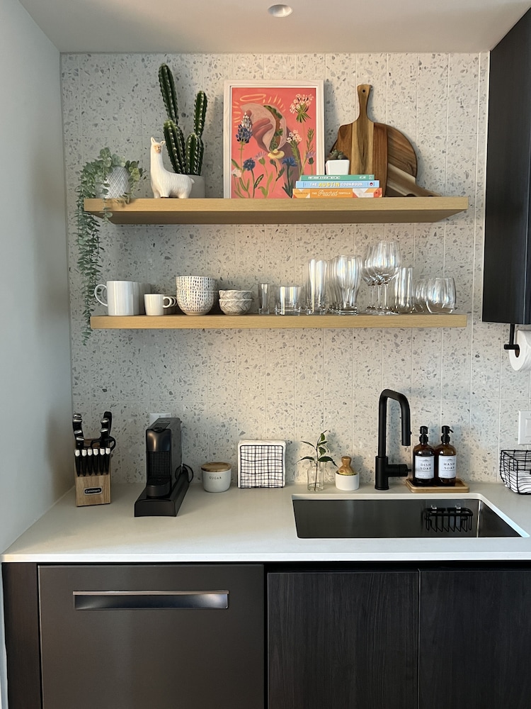 Austin Condo Hotel - photo 299
