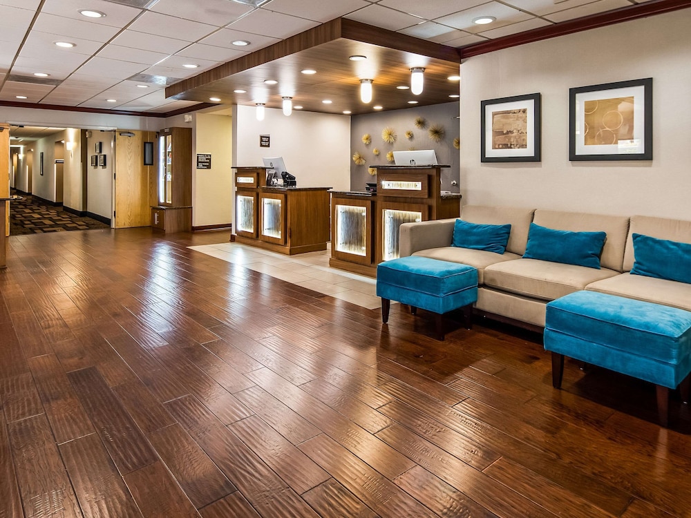 Clarion Pointe Near Medical Center - photo 5