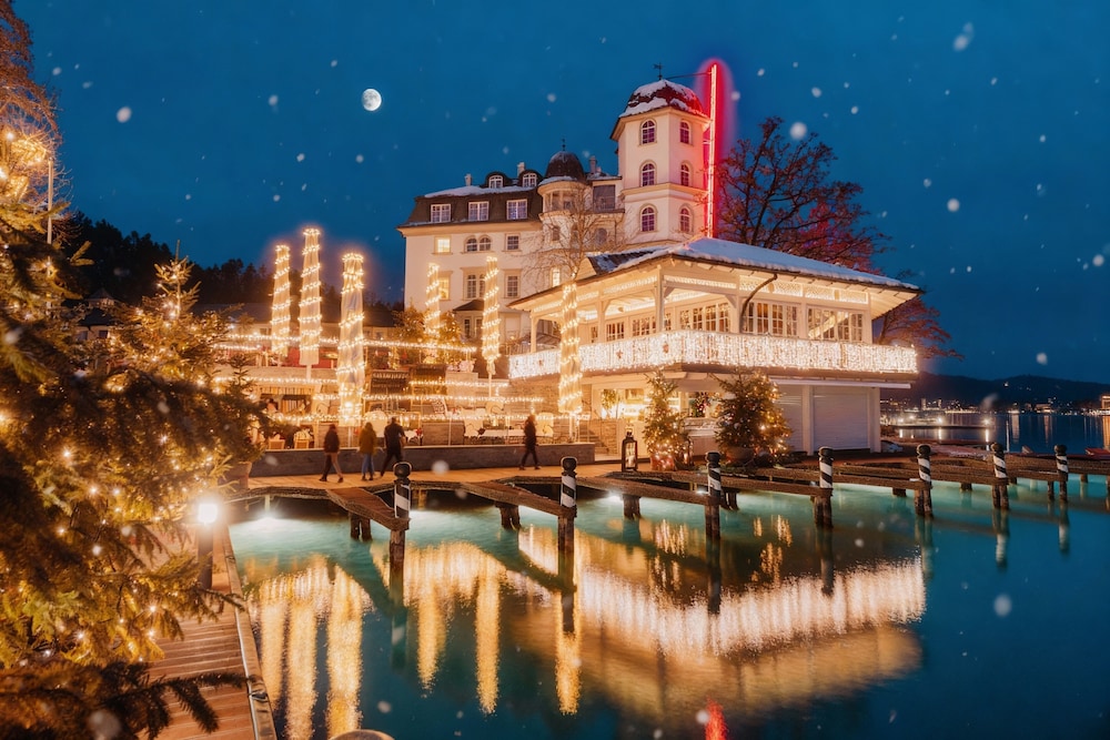 Hotel Schloss Seefels — 4-Star Luxury Hotel in Poertschach Am Woerthersee, Austria