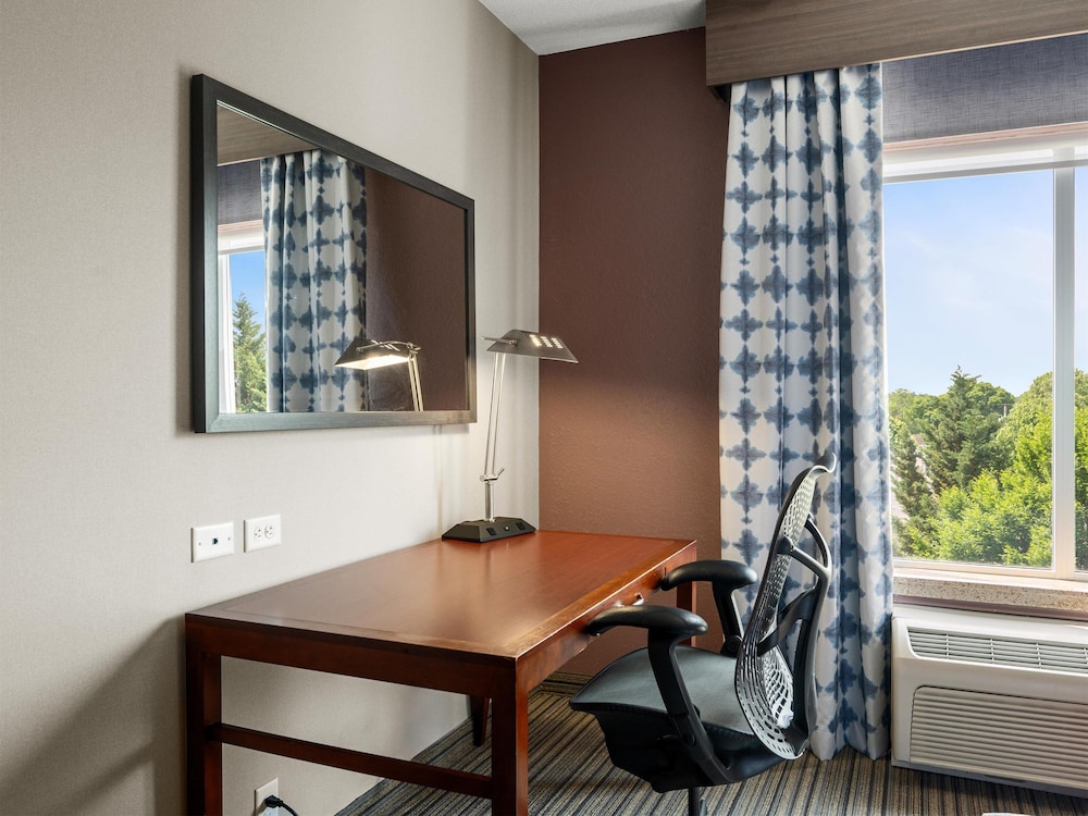Hilton Garden Inn Winchester - photo 15