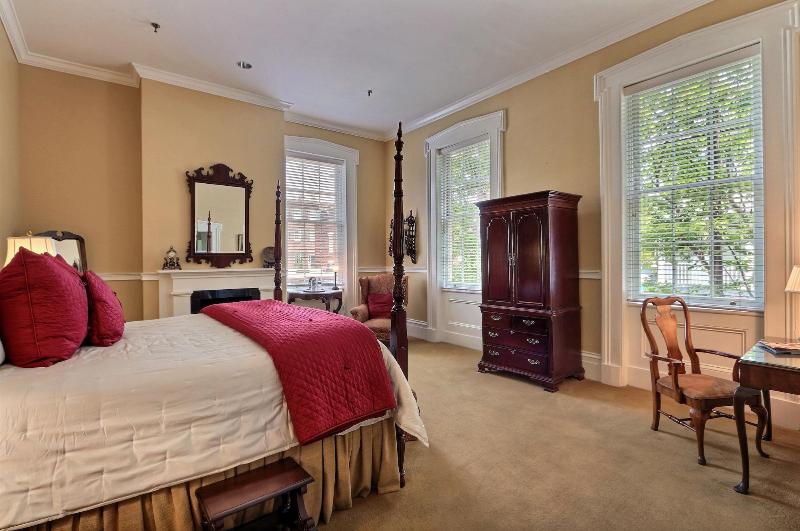 The Presidents Quarters Inn - photo 188