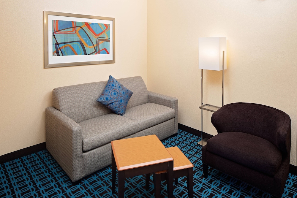 Fairfield Inn & Suites by Marriott Dallas Mansfield - photo 11