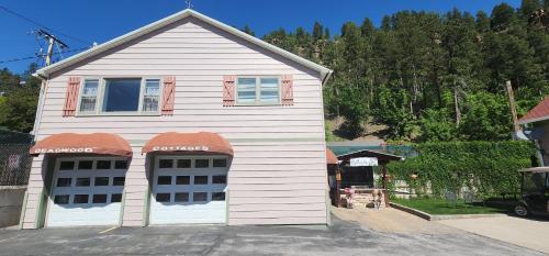 First Deadwood Cottages - photo 5