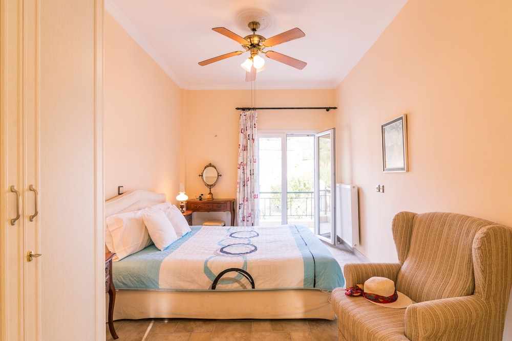 Traditional Rustic Maisonette By Konnect — 4-Star Luxury Hotel in Corfu, Greece