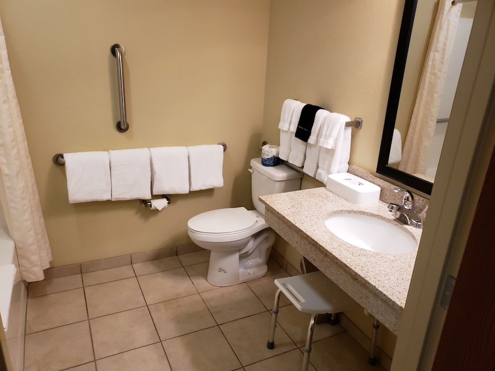 Cobblestone Inn and Suites Holyoke - photo 25
