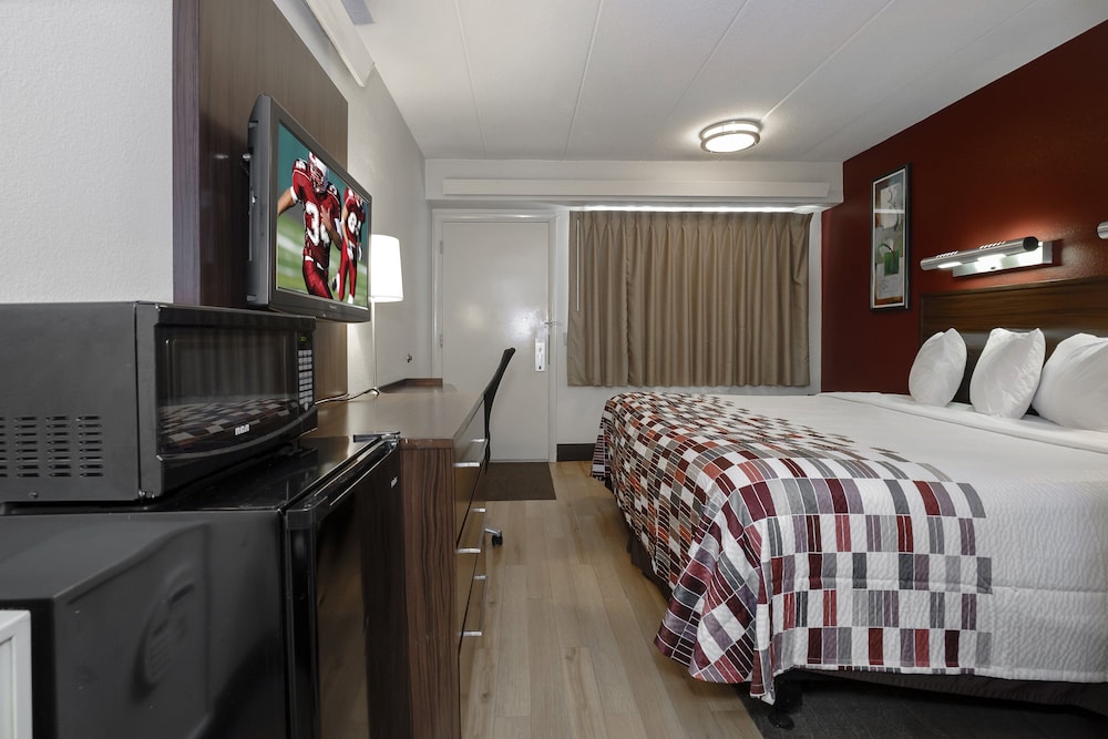 Red Roof Inn Aberdeen - photo 6