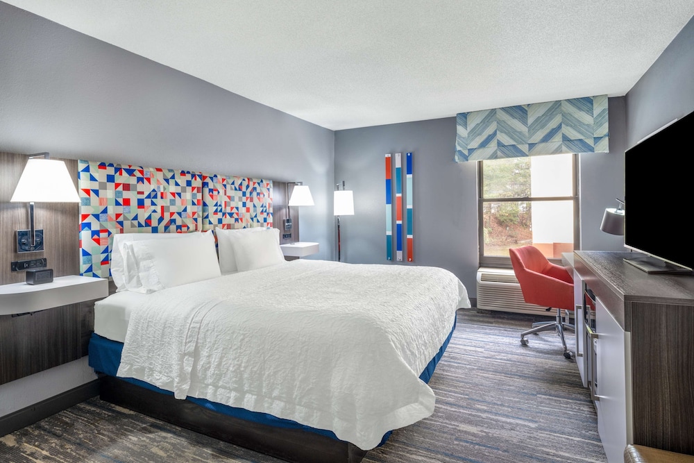 Hampton Inn Sanford - photo 4