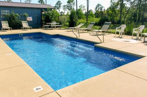 Toledo Town Inn - photo 2