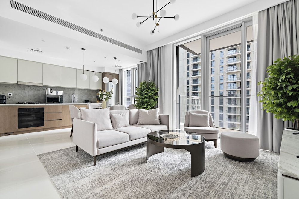 StoneTree Luxurious 1 BR with Private Beach Access — 4-Star Luxury Hotel in Dubai, United Arab Emirates