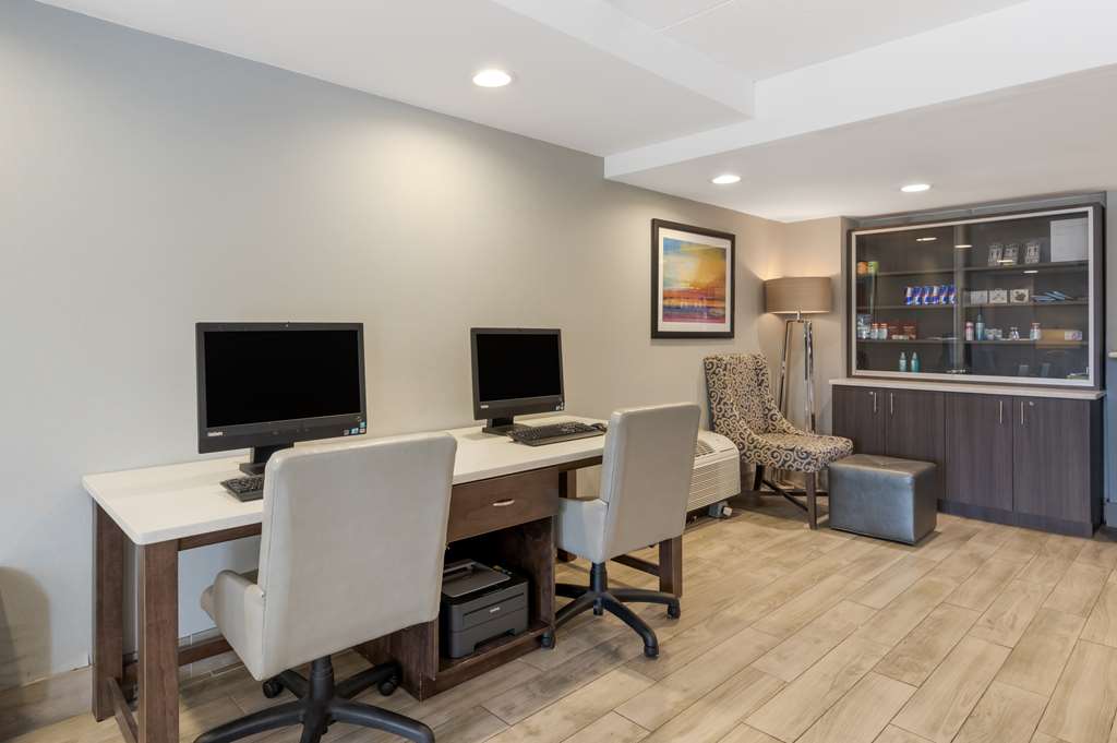Best Western Plus Alexandria Fort Belvoir - photo 41