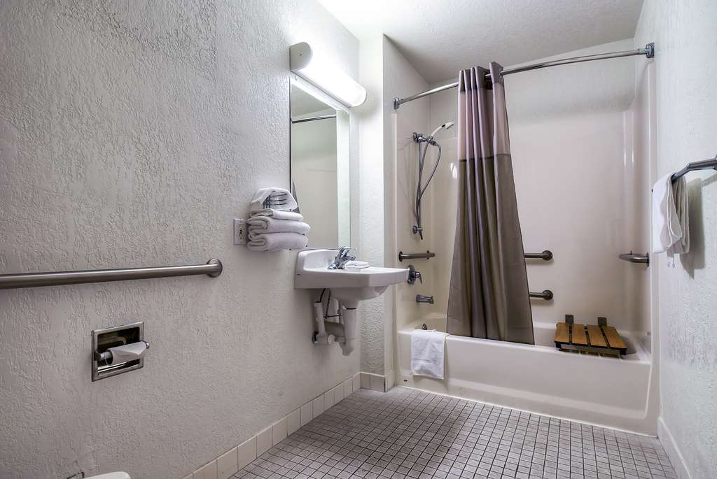 Motel 6 Rowland Heights CA Los Angeles Pomona - photo 19