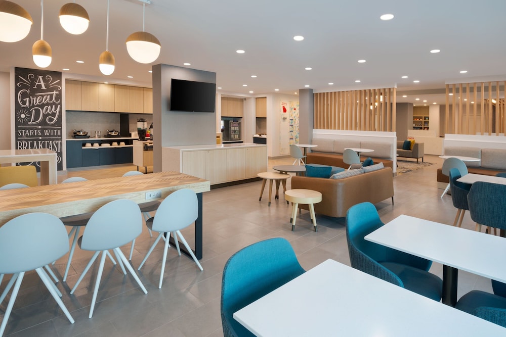 TownePlace Suites by Marriott Atlanta Airport North - photo 18