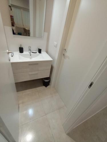 Gambara Metro Apartment Milano — 4-Star Luxury Hotel in Milan, Italy