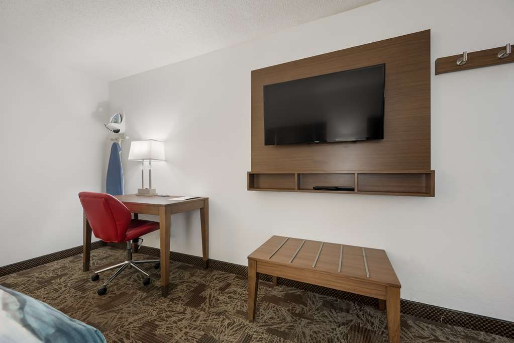 SureStay Hotel by Best Western Tuscaloosa Southeast - photo 9